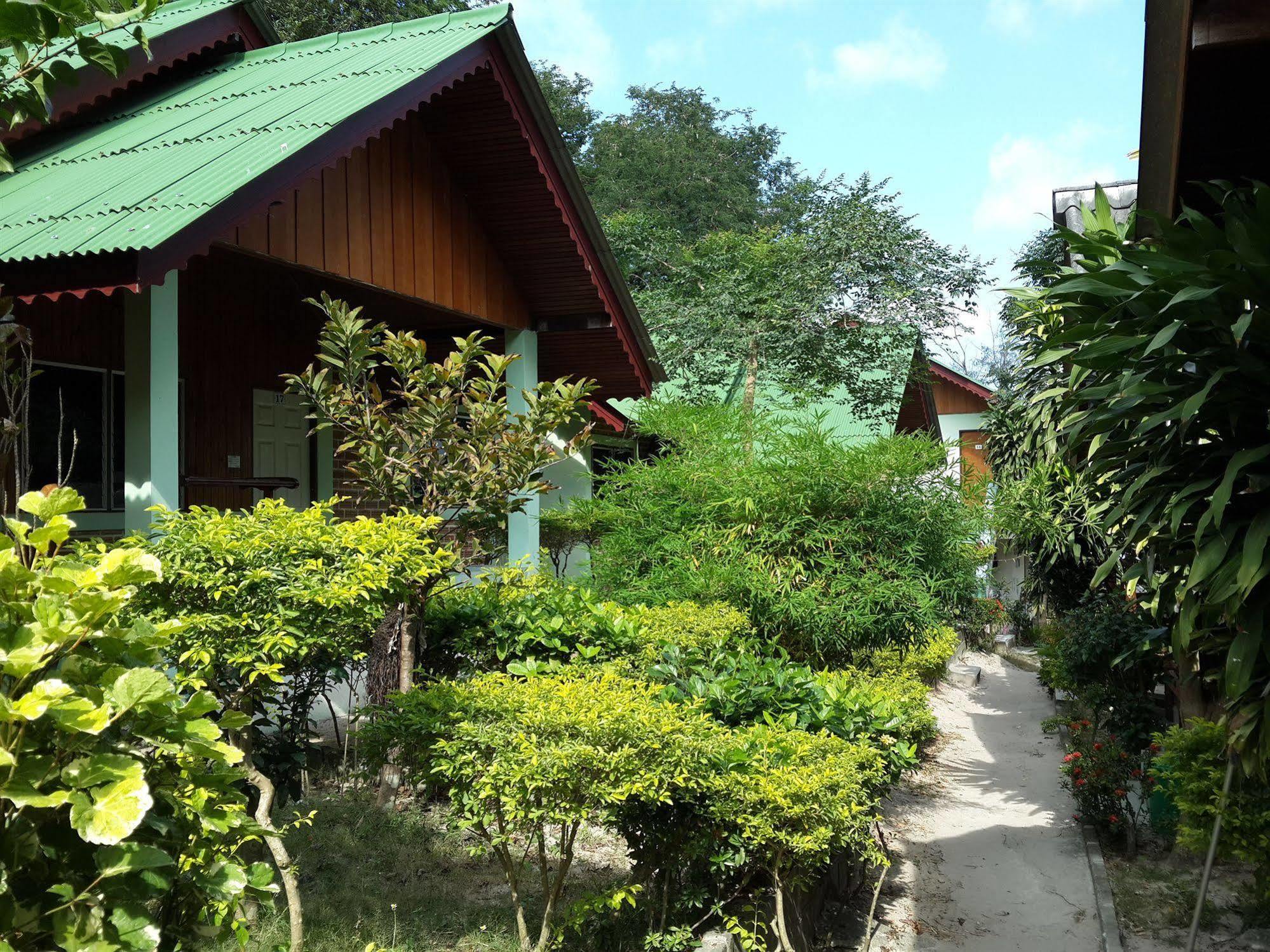 Save Bungalows Ko Tao Bagian luar foto