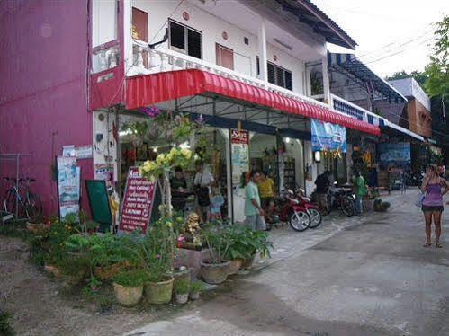 Save Bungalows Ko Tao Bagian luar foto