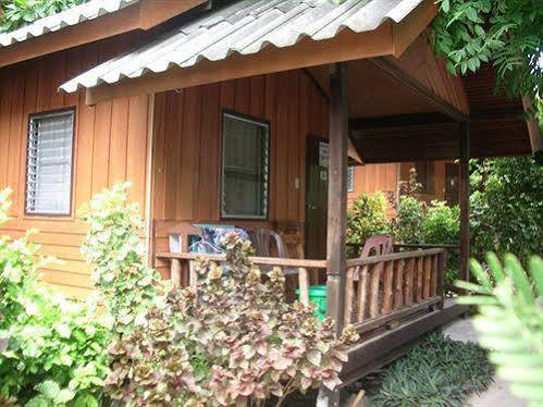 Save Bungalows Ko Tao Bagian luar foto